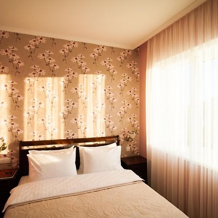 Harvest Hotel Vinnytsia Exterior foto