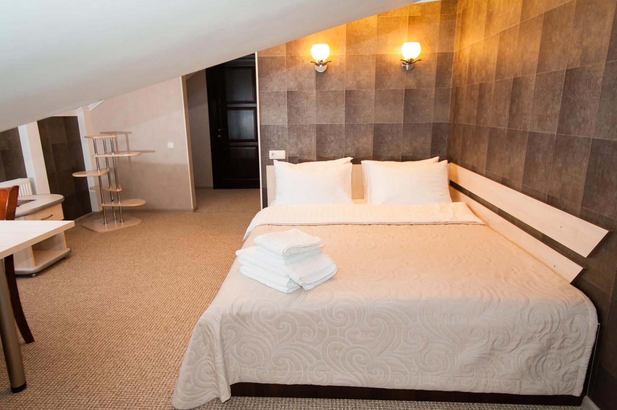 Harvest Hotel Vinnytsia Exterior foto